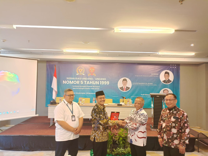 KPPU Bersama DPR-RI Mensosialisasikan Hukum Persaingan Usaha dan Kemitraan yang Sehat di Gresik